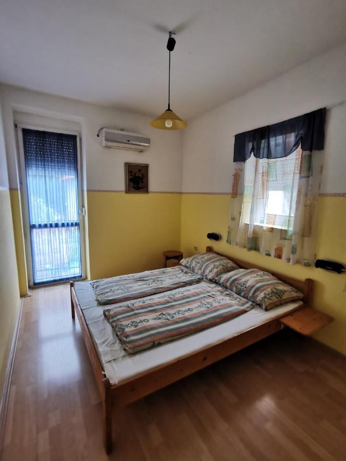 Anno 2000 Apartamento